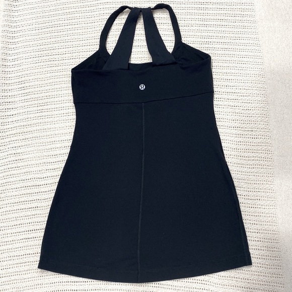 Lululemon Scoop Me Up Black Tank Women's Size 6 As New !! - Picture 4 of 13